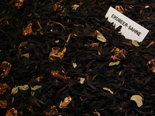 Schwarztee Erdbeer-Sahne